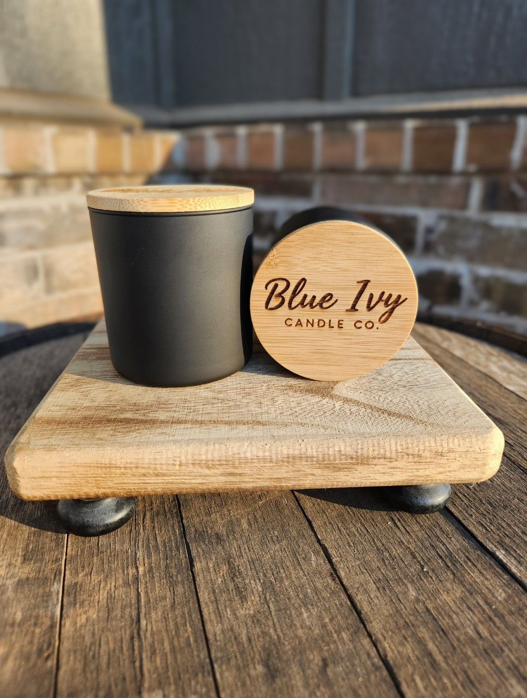 Coco Apricot (black tumbler - normal wick)